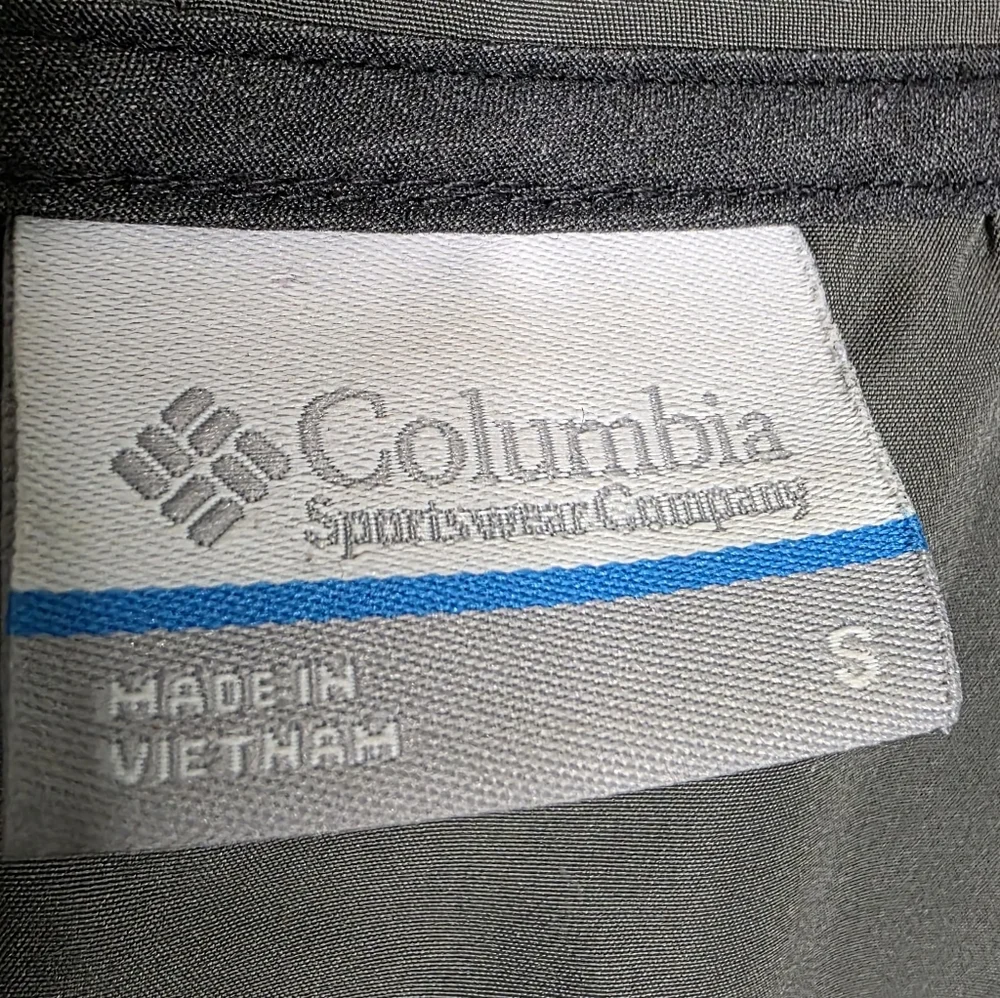 Columbia Women's High Collar Snap Front Quilted Jacket‎ Size Small